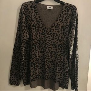 Old navy leopard v-neck sweater